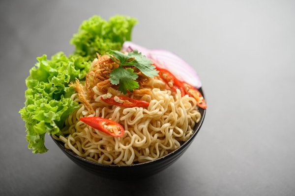 Veg Noodles -15 ppl tray
